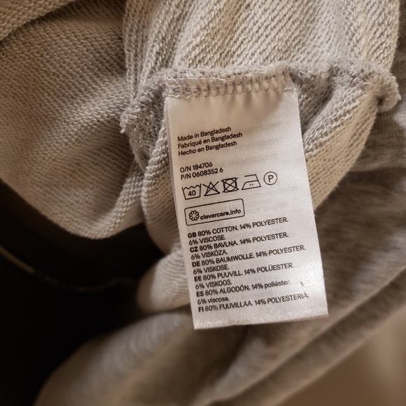 H&M Long Sleeve Semi Crop Sweater - Picture 5 of 5